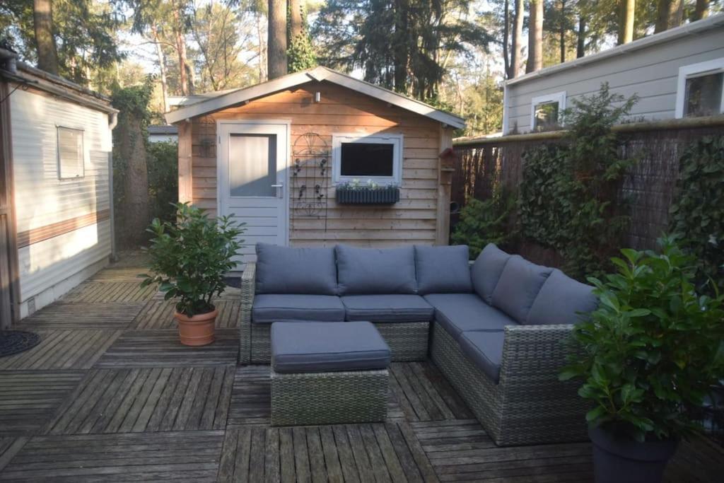 Te Huur: Leuke 4-Persoons Stacaravan Op Top Locatie! Hoenderloo Bagian luar foto